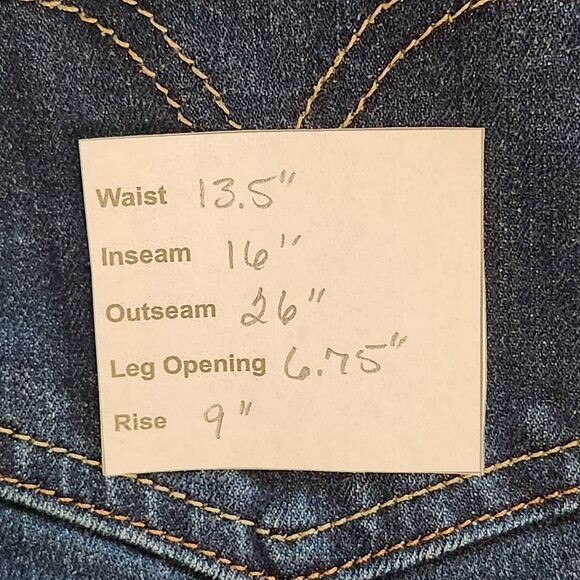 Levi's Cuffed Denim Pedal Pushers Size 6 Levi's Women's Pedal Pusher Jeans - Picture 8 of 8